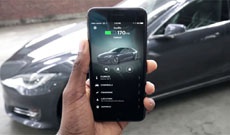 Новая версия приложения Tesla позволяет завести электромобиль с помощью Touch ID