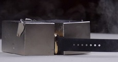 Золотые Apple Watch стоимостью $10 тысяч «убили» парой магнитов