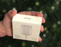 Первая распаковка беспроводных наушников AirPods