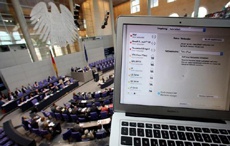 Меркель обеспокоена угрозой российских кибератак