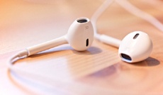 Apple разработала гарнитуру со встроенным акселерометром для активного шумоподавления