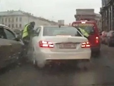 Павлу Дурову выходить из тени рановато: срок по делу белого "Мерседеса" продлен