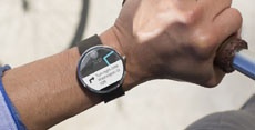 Смарт-часы Moto 360 получат 1,8'' дисплей и водонепроницаемый корпус