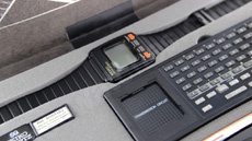 Взгляд в прошлое: что умели первые умные часы?