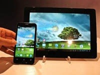 Asus PadFone 2 обновился до Android 4.4 KitKat