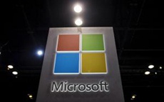 Microsoft отзывает 2,3 млн шнуров блоков питания для планшетов