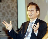 ASUS продолжает интриговать смарт-часами