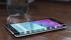 Можно ли назвать Samsung Galaxy Note Edge провальным?