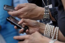 Зек месяцами водил охрану за нос, спрятав мобильник в "самом укромном месте"