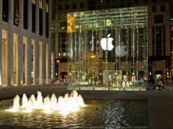 Apple обещает "армию новых продуктов"