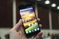 Alcatel привезла на MWC смартфон Idol X с 5″ экраном Full HD