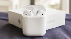 Почему Apple должна поставлять iPhone вместе с AirPods