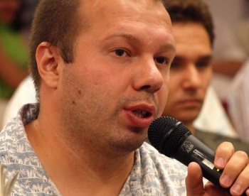 Денис Олейников идет во власть