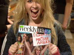 Кто стоит за  FEMEN