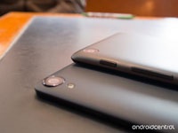 HTC Nexus 9 и ASUS Nexus 7 2013: сравнение на фото