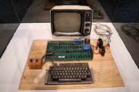 Первый компьютер Стива Джобса уйдет с молотка