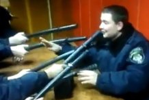 Интернет взорвал ролик, где курсанты милиции пародируют министра МВД