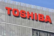 Toshiba решает вопрос о переносе продажи полупроводникового бизнеса