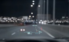 Apple работает над умным лобовым стеклом автомобиля