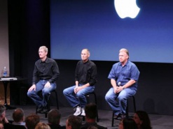 Стив Джобс угрожал Palm судебными исками - архивные документы