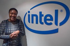 Глава мобильного бизнеса Intel остается в компании