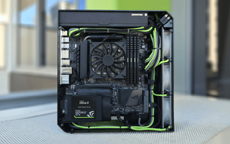 Компактный системный блок уместил в себе две GeForce GTX 1080