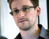 РФ опровергает информацию о просьбе Сноудена об убежище