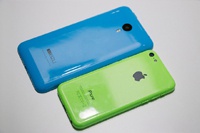 iPhone 5c сравнили с 5,5-дюймовым клоном от Meizu