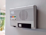 Энтузиаст превратил старый селектор в домашнего голосового помощника