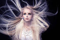 У Девушки-барби украли сайт