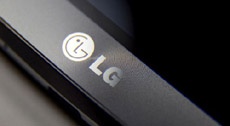 LG работает над недорогим селфи-смартфоном LG K7