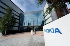 Nokia наполовину нарастила прибыль