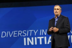 Intel уверена в возвращении к росту продаж в 2016 году