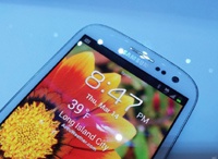 Видео сравнение iPhone 5 и Samsung Galaxy S4