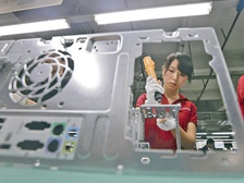 Foxconn откроет в США завод по производству крупных экранов