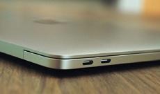 Большинство пользователей поддерживают отказ Apple от всех разъемов в пользу USB-C в новых MacBook Pro