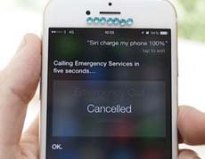 Если попросить Siri поставить смартфон на зарядку, она вызовет полицию