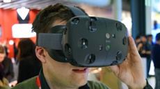 Нужен ли кому-то HTC Vive?