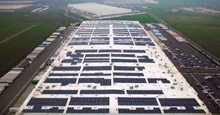 Amazon покроет крыши своих складов солнечными панелями