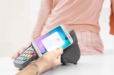 Samsung Pay бросила вызов Apple Pay в Китае