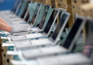 Ведущие производители ноутбуков зафиксировали спад поставок в июле