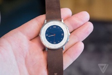 Pebble представила умные часы с круглым экраном