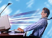 Маленький мальчик пошел в интернет...