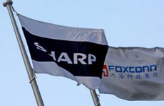 Foxconn и Sharp подумывают об открытии завода в США