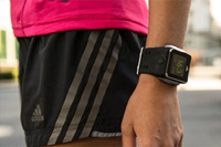 Adidas анонсировала часы на Android