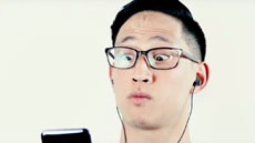 Реклама HTC вызывает недоумение