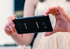 Смартфоны Galaxy Note 7, которые Samsung называет безопасными, также взрываются