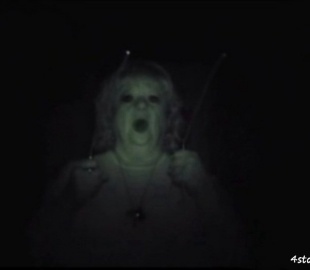 Женщина выложила в Facebook фото с мертвой старушкой