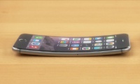 Apple получила патент на гибкий iPhone, который можно сгибать и скручивать