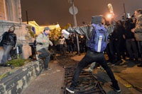 Венгры устроили акцию протеста против налога на интернет